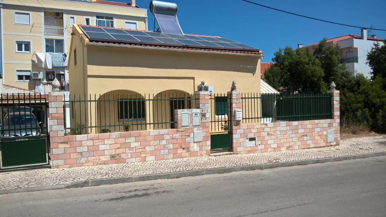 לינה וארוחת בוקר Quinta do Conde Casa Do Limoeiro מראה חיצוני תמונה